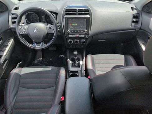 Used 2025 Mitsubishi Outlander Sport SE AWD/4WD image 25
