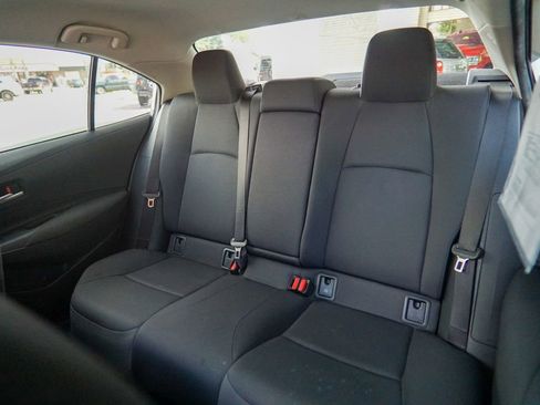 Used 2021 Toyota Corolla LE FWD image 26