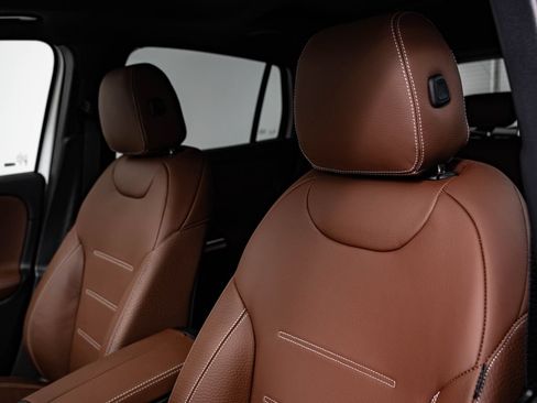 New 2026 Mercedes-Benz GLA 250 4MATIC image 23