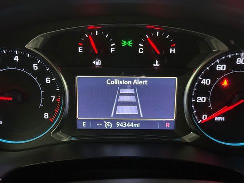 Used 2022 Chevrolet Traverse LT AWD/4WD image 28