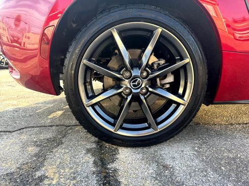 Used 2017 MAZDA MX-5 Miata RF Grand Touring image 18