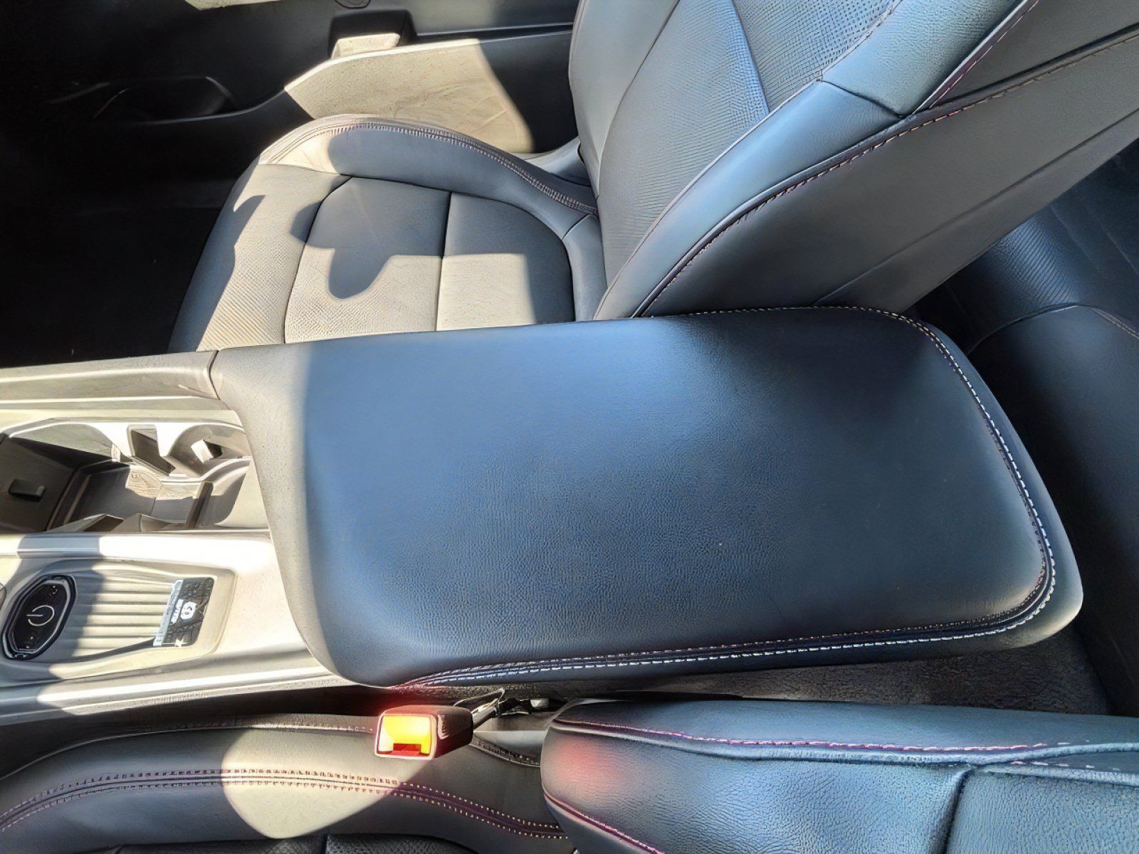 Used 2024 Dodge Charger Daytona R/T w/ Plus Group AWD/4WD image 17