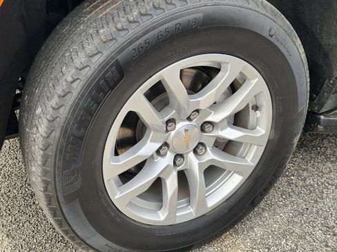 Used 2023 Chevrolet Tahoe LS w/ Driver Alert Package image 10