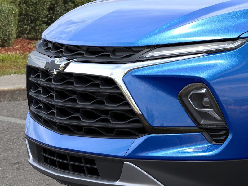 New 2026 Chevrolet Blazer LT w/ LPO, Black Sport Package FWD image 13