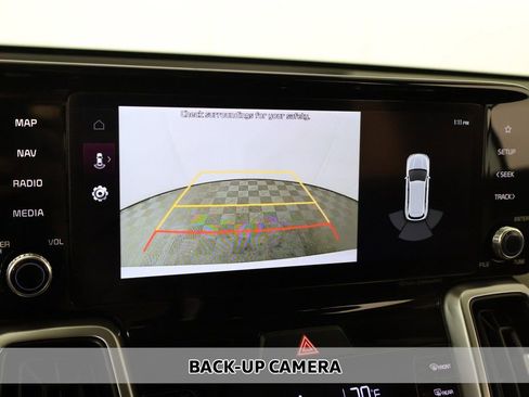 Used 2023 Kia Sorento EX w/ Panoramic Sunroof Package FWD image 7