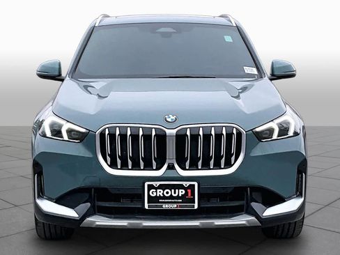 Used 2025 BMW X1 xDrive28i w/ Technology Package AWD/4WD image 4