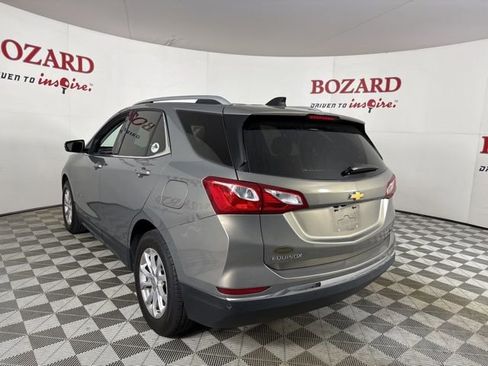 Used 2018 Chevrolet Equinox LT w/ Sun & Infotainment Package image 6
