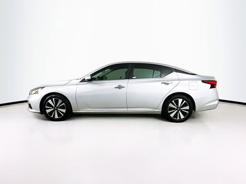 Used 2022 Nissan Altima 2.5 SV image 4