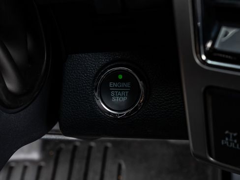 Used 2022 Ford F250 Lariat w/ Tremor Off-Road Package image 19