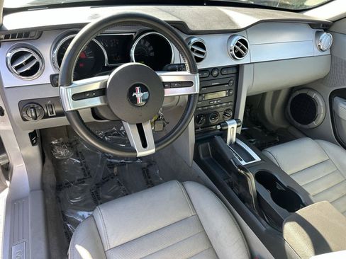Used 2007 Ford Mustang GT Premium image 10