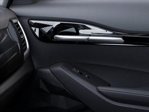 Used 2025 Kia Seltos S image 26