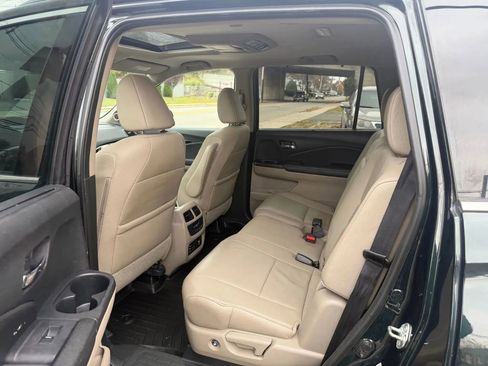 Used 2016 Honda Pilot Touring image 33