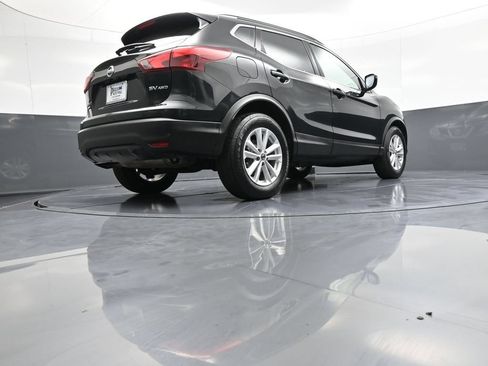 Used 2019 Nissan Rogue Sport SV w/ All-Weather Package AWD/4WD image 28