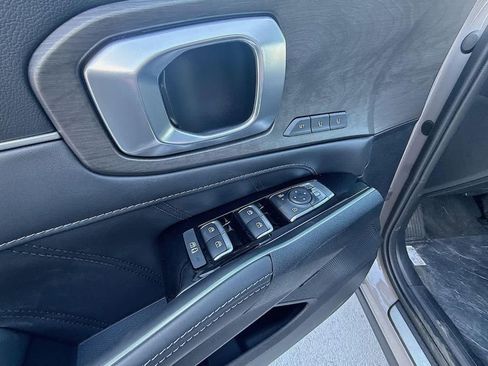 New 2025 Kia Sorento SX Prestige image 25