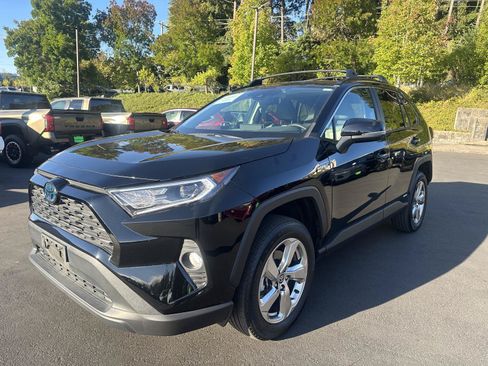 Used 2021 Toyota RAV4 XLE Premium AWD/4WD image 1