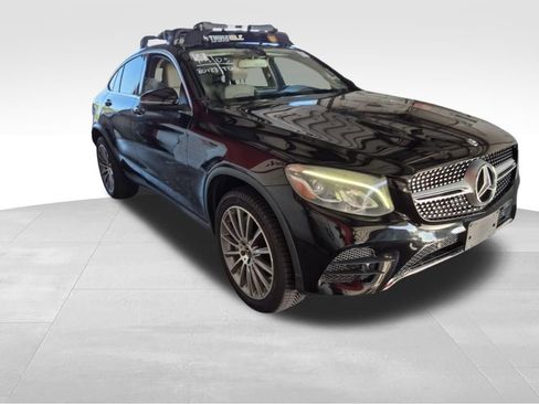 Used 2017 Mercedes-Benz GLC 300 4MATIC Coupe image 9
