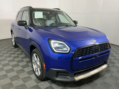 Certified 2025 MINI Cooper Countryman S image 3