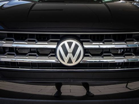 Used 2019 Volkswagen Atlas SE w/ Towing Package AWD/4WD image 7