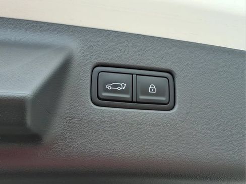 Used 2026 Hyundai Santa Fe SEL FWD image 23