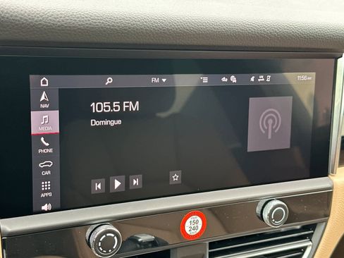 New 2026 Porsche Macan image 20