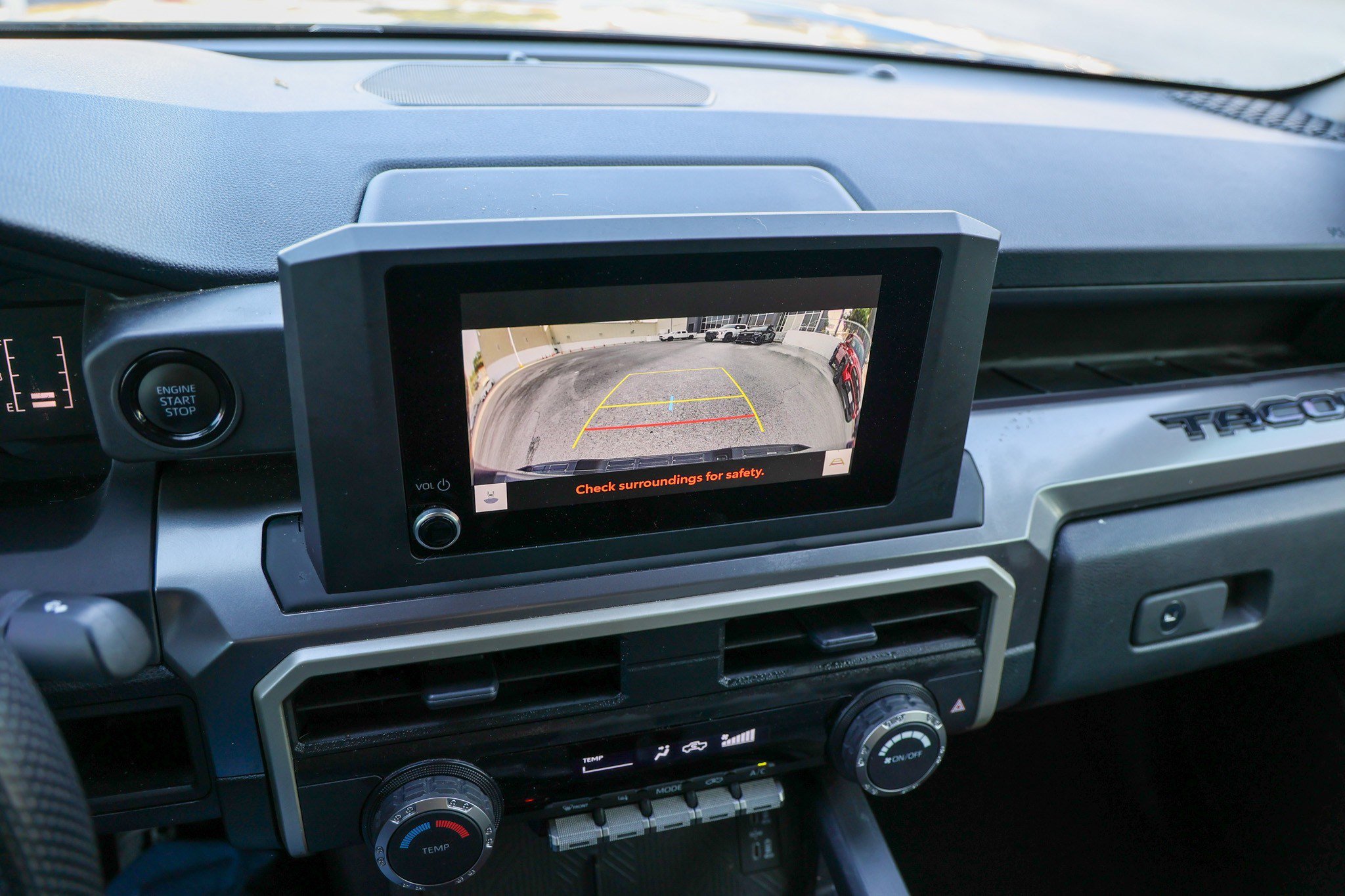Certified 2025 Toyota Tacoma SR5 AWD/4WD image 23