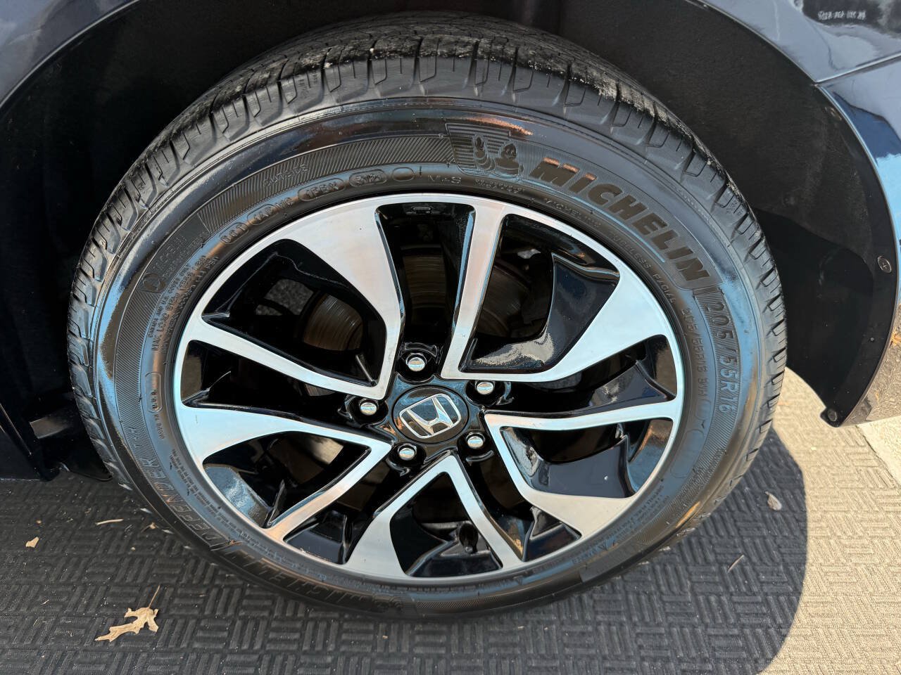 Used 2015 Honda Civic EX image 11