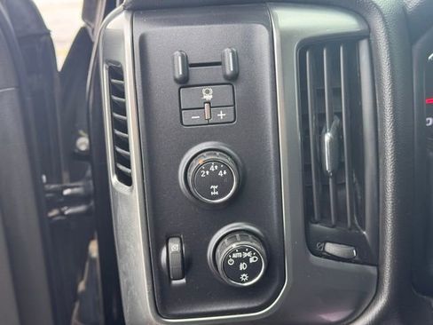 Used 2015 Chevrolet Silverado 2500 LT w/ LT Convenience Package image 17