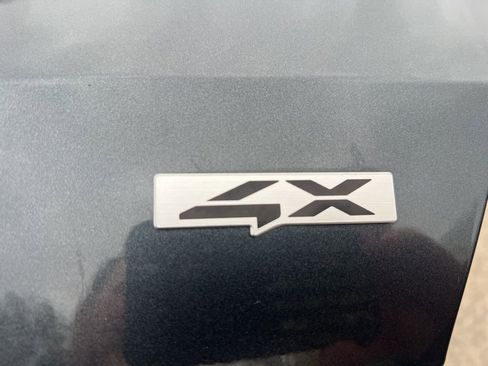 Used 2023 Kia Sorento SX image 33