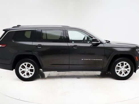Used 2023 Jeep Grand Cherokee L Limited image 3
