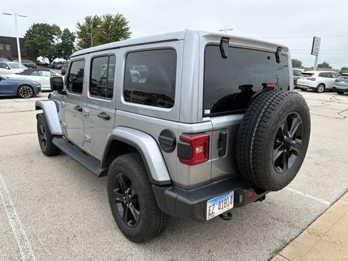 Used 2021 Jeep Wrangler Unlimited Sahara AWD/4WD image 10