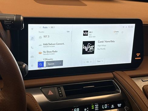 Certified 2024 Lexus LC 500h w/ Dynamic Handling Package RWD image 17