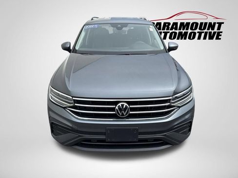 Used 2022 Volkswagen Tiguan SE FWD image 2