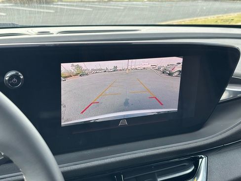 Used 2024 Buick Envista Sport Touring w/ Convenience I Package image 37