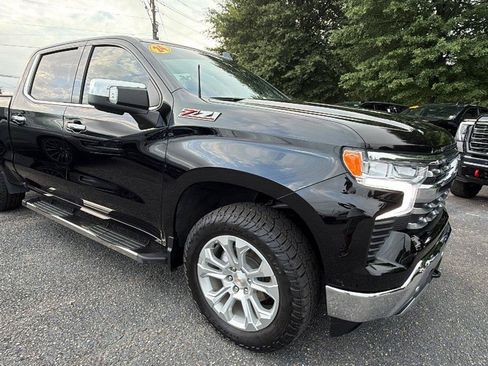 Used 2024 Chevrolet Silverado 1500 LTZ w/ LTZ Premium Package AWD/4WD image 7