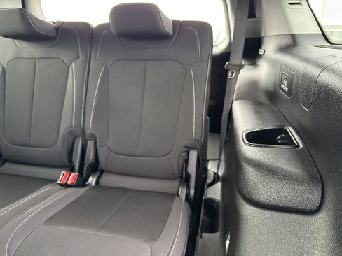 Used 2022 Jeep Grand Cherokee L Laredo w/ Luxury Tech Group I image 36