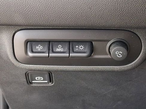 Used 2022 GMC Terrain SLT w/ Infotainment Package II AWD/4WD image 24