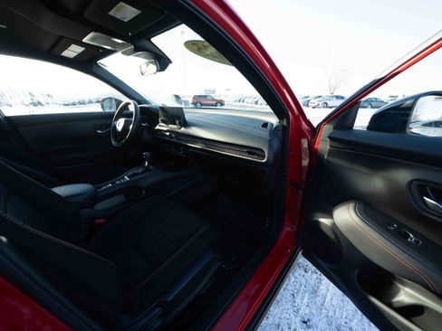 Certified 2025 Honda HR-V Sport image 26