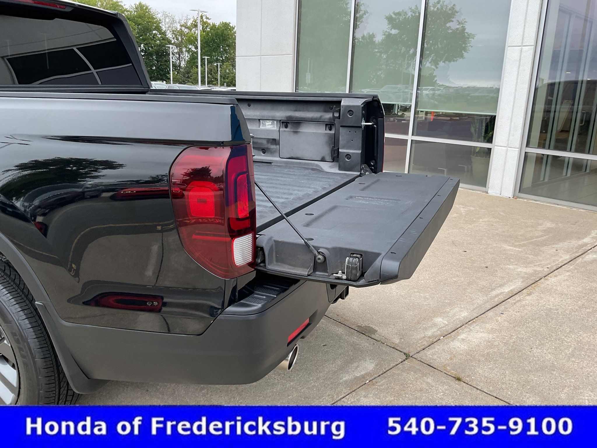 Certified 2023 Honda Ridgeline Sport image 17