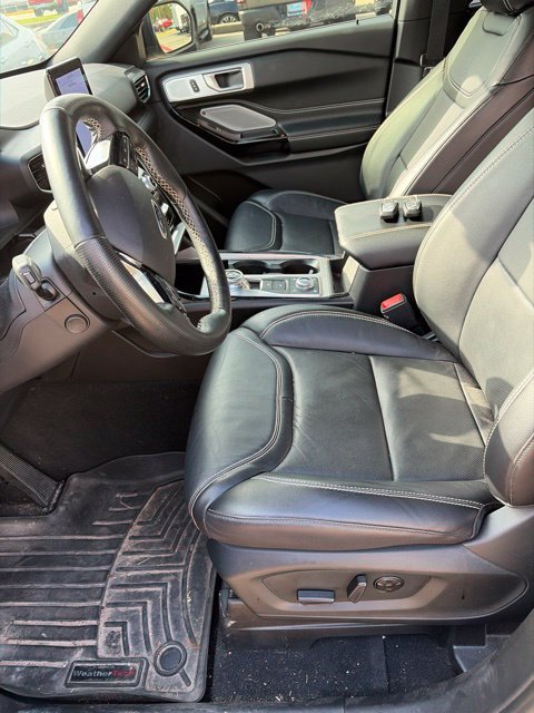 Used 2021 Ford Explorer ST w/ Equipment Group 401A AWD/4WD image 2
