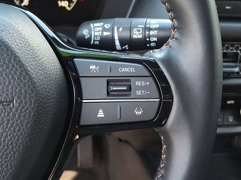 Used 2025 Honda HR-V Sport image 21