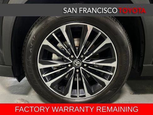 Used 2024 Toyota Grand Highlander AWD Hybrid image 9