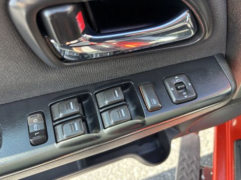 Used 2012 Chevrolet Colorado LT image 13