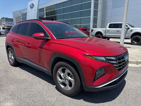 Used 2023 Hyundai Tucson SEL FWD image 1