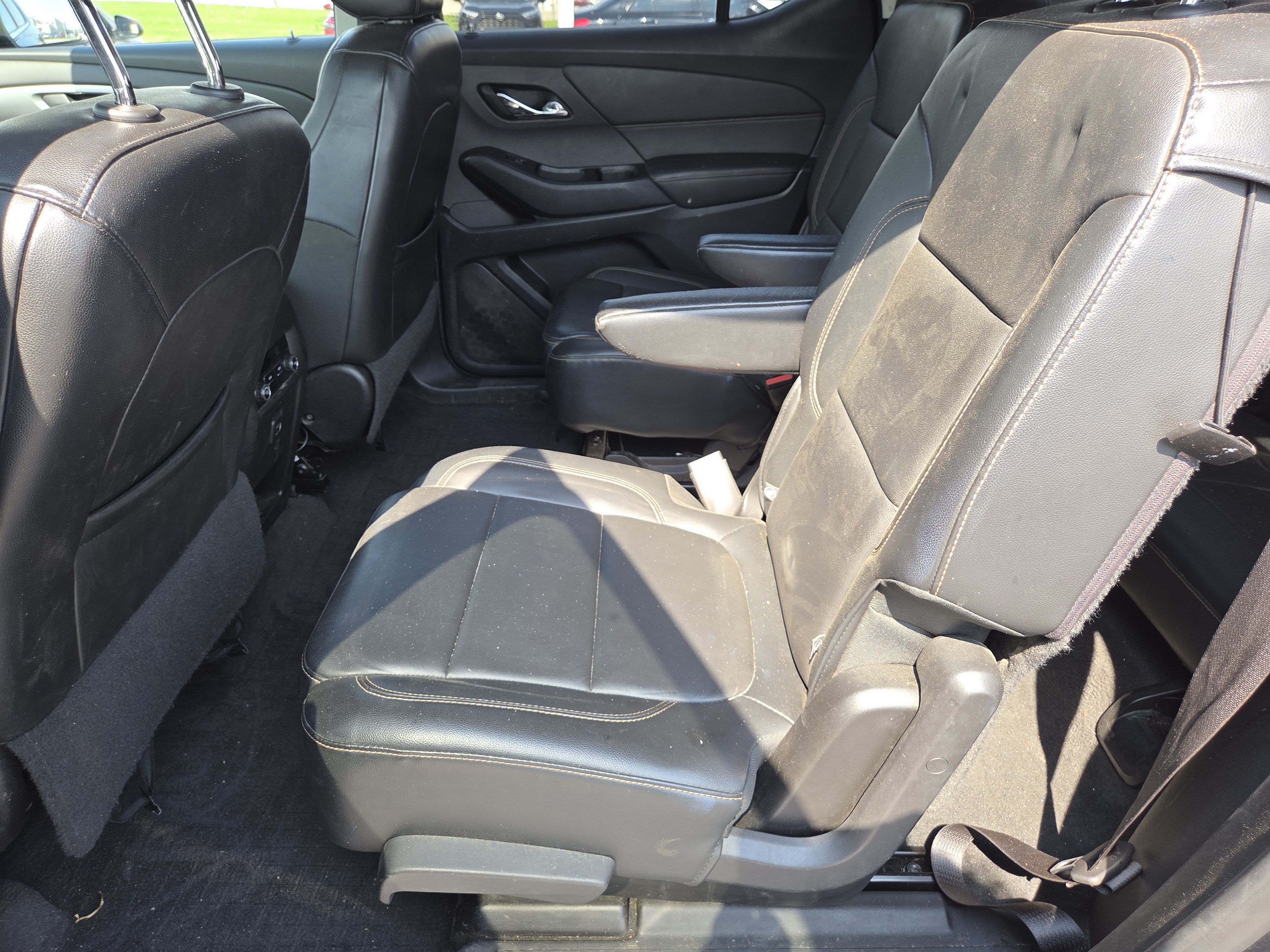 Used 2019 Chevrolet Traverse LT AWD/4WD image 9