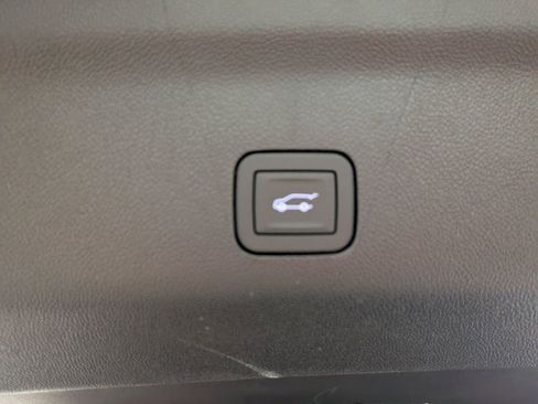 New 2026 GMC Yukon AT4 w/ AT4 Premium Plus Package image 10