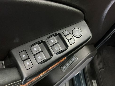 Used 2019 Chevrolet Tahoe Premier AWD/4WD image 54