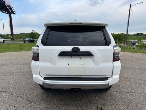 Used 2024 Toyota 4Runner TRD Off-Road Premium w/ Off Road Premium Plus Package AWD/4WD image 15