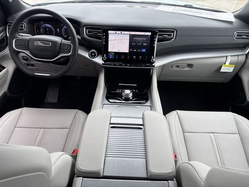 New 2026 Jeep Grand Wagoneer 2WD w/ Premium Group I image 9