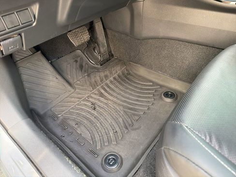 Used 2023 Toyota Prius XLE FWD image 41