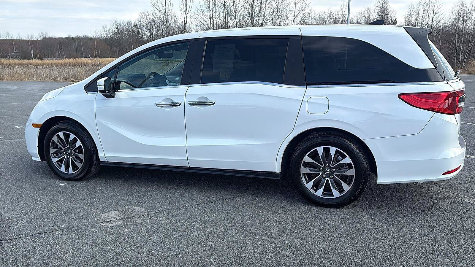 Used 2024 Honda Odyssey EX-L image 12